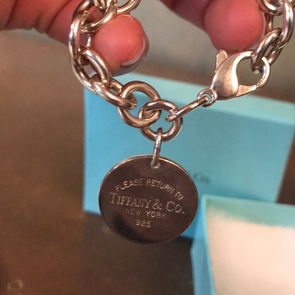 Tiffany & Co PRT circle charm bracelet - Picture 3 of 10